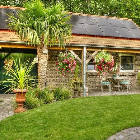 Bed And Breakfast Piekoo Belloo Weert Exterior foto